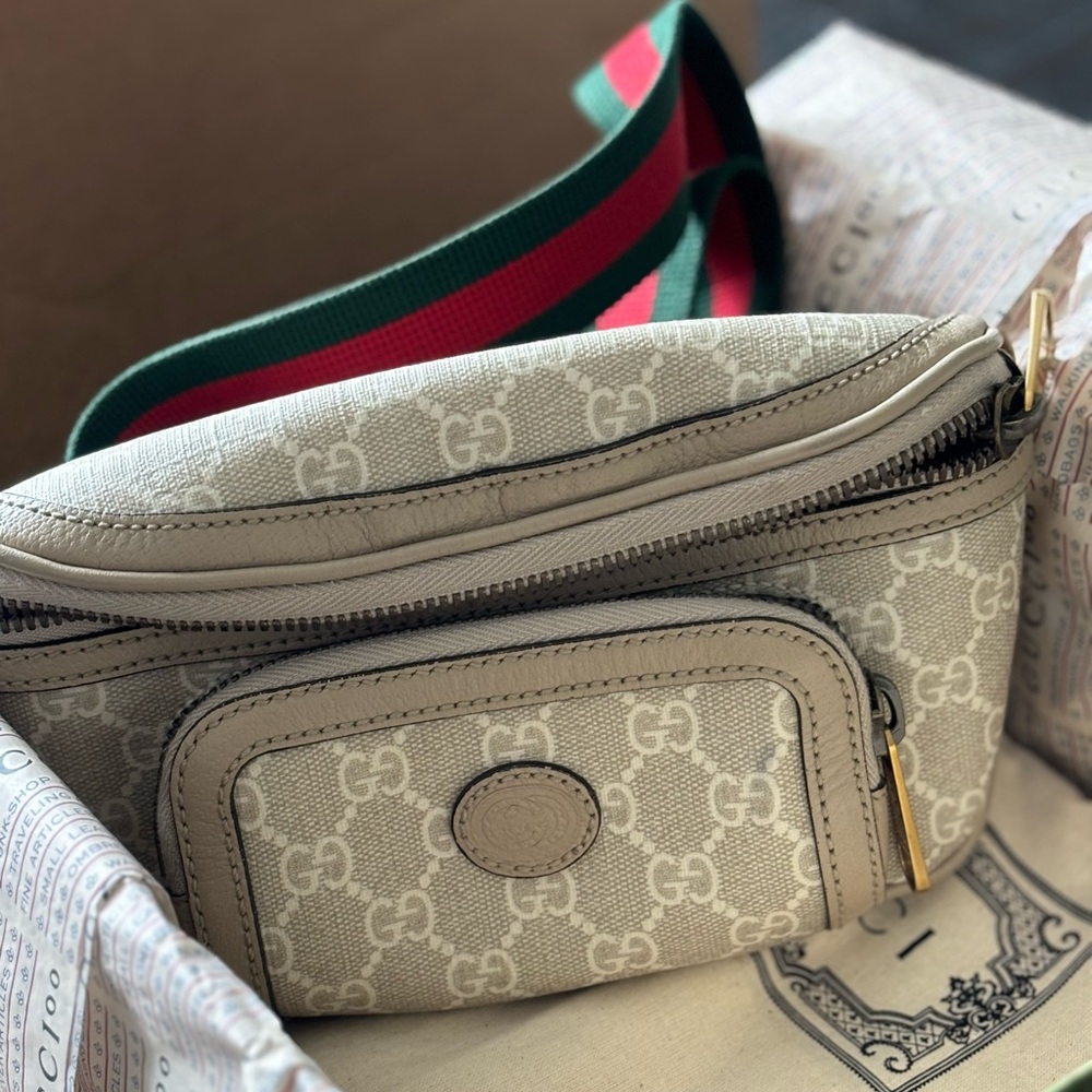 Gucci GG Supreme Beltbag with Monogram Pattern